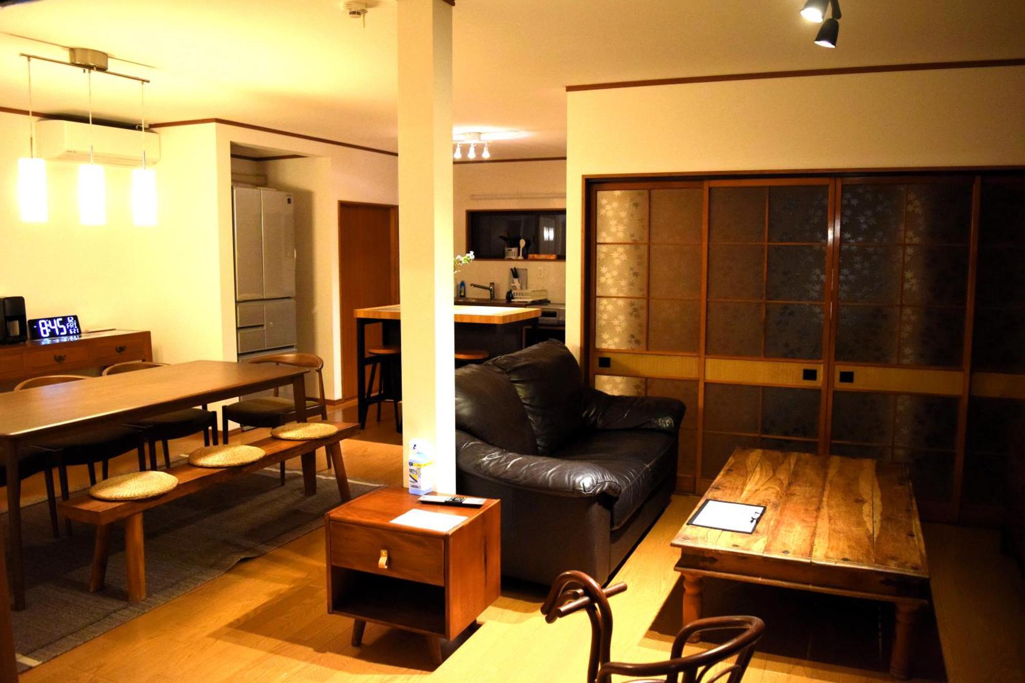 Atagoya Villa Такаяма Екстериор снимка